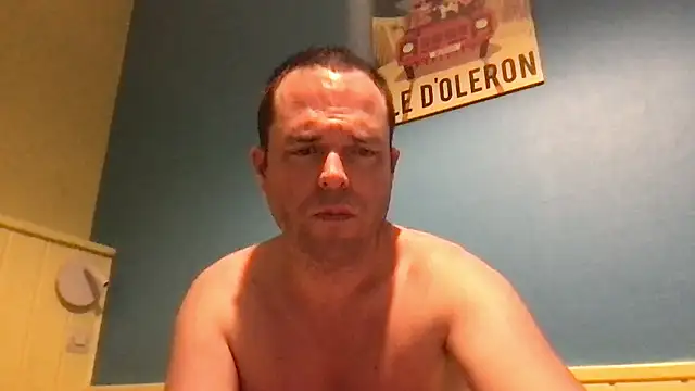 Funnyjul31 online show from January 15, 2026, 5:05 pm