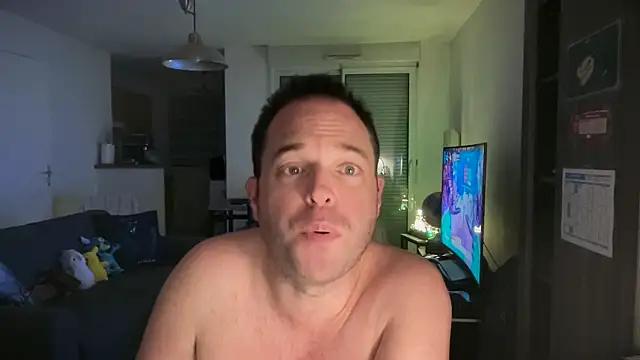 Funnyjul31 online show from March 5, 2026, 6:04 pm