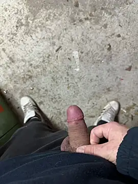 Snapshot of bigplut chatting on February 22, 2025, 4:40 pm bigplut online show from February 22, 2025, 4:40 pm