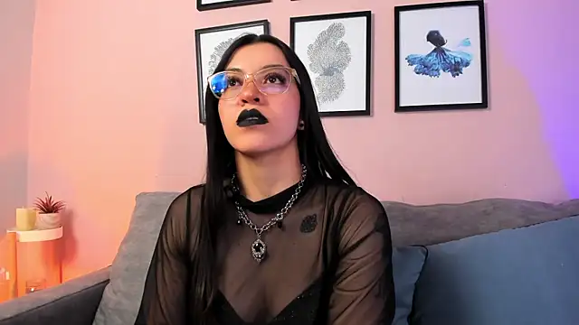 nina  dixon online show from February 5, 2026, 10:25 pm