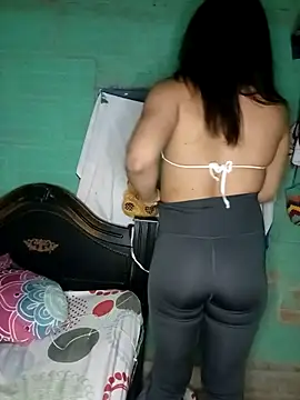 mia sepulveda online show from December 2, 2025, 6:41 am