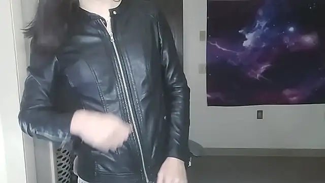 Snapshot of Ivyrose4999 chatting on October 10, 2025, 5:34 pm Ivyrose4999 online show from October 10, 2025, 5:34 pm