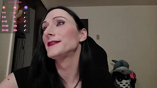 Ivyrose4999 online show from May 17, 2026, 5:42 pm