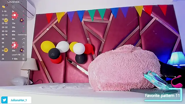 Snapshot of JulianaaHerrera chatting on October 4, 2025, 11:19 am JulianaaHerrera online show from October 4, 2025, 11:19 am