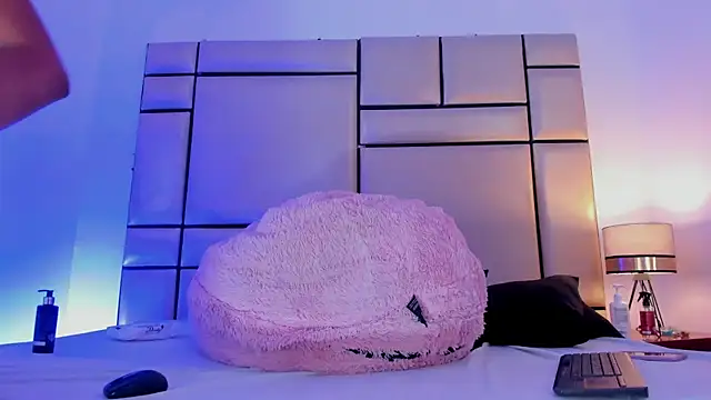 Snapshot of JulianaaHerrera chatting on October 23, 2025, 11:20 am JulianaaHerrera online show from October 23, 2025, 11:20 am