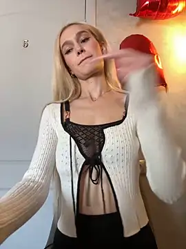 Snapshot of KristinaDane chatting on February 24, 2025, 10:04 am KristinaDane online show from February 24, 2025, 10:04 am