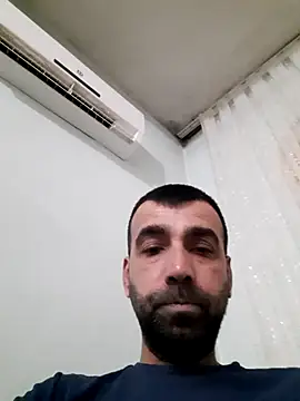 Snapshot of bugattiveyron chatting on January 26, 2025, 9:29 pm bugattiveyron online show from January 26, 2025, 9:29 pm