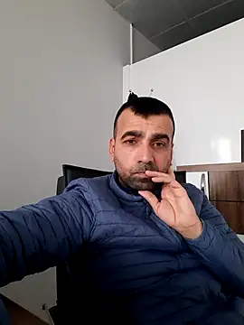 Snapshot of bugattiveyron chatting on February 8, 2025, 12:06 pm bugattiveyron online show from February 8, 2025, 12:06 pm