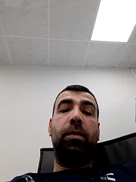 Snapshot of bugattiveyron chatting on February 12, 2025, 5:16 pm bugattiveyron online show from February 12, 2025, 5:16 pm