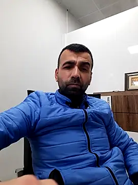 Snapshot of bugattiveyron chatting on February 13, 2025, 12:21 pm bugattiveyron online show from February 13, 2025, 12:21 pm