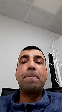 Snapshot of bugattiveyron chatting on February 16, 2025, 6:32 pm bugattiveyron online show from February 16, 2025, 6:32 pm