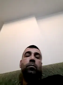 Snapshot of bugattiveyron chatting on February 23, 2025, 7:49 pm bugattiveyron online show from February 23, 2025, 7:49 pm