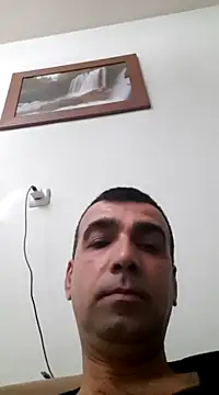 Snapshot of bugattiveyron chatting on March 12, 2025, 6:44 pm bugattiveyron online show from March 12, 2025, 6:44 pm