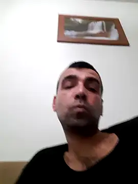 Snapshot of bugattiveyron chatting on March 15, 2025, 6:54 pm bugattiveyron online show from March 15, 2025, 6:54 pm