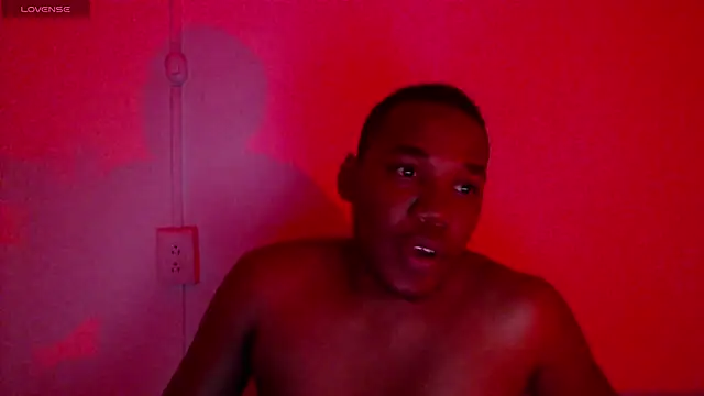 lilo stich69  online show from February 9, 2025, 6:58 pm