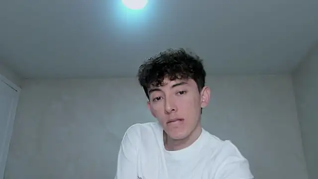 miketwink online show from November 7, 2025, 6:52 pm