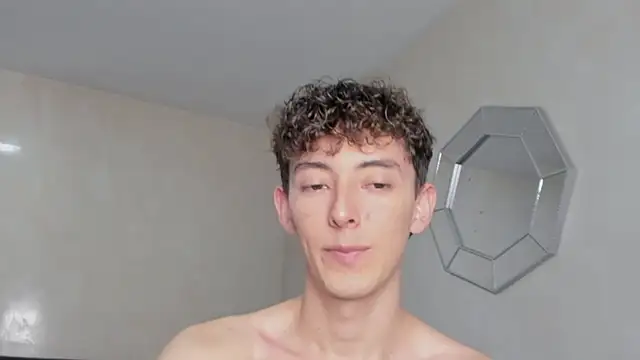 Snapshot of miketwink chatting on November 13, 2025, 9:58 pm miketwink online show from November 13, 2025, 9:58 pm