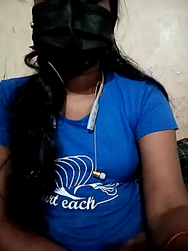 Snapshot of Tamil_roja17 chatting on February 6, 2025, 5:14 am Tamil roja17 online show from February 6, 2025, 5:14 am