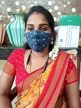 Snapshot of Tamil_roja17 chatting on November 14, 2025, 10:03 am Tamil roja17 online show from November 14, 2025, 10:03 am