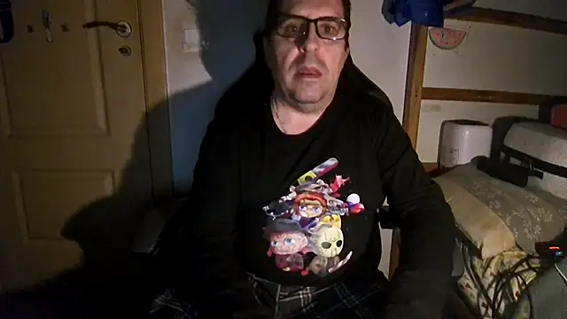 Snapshot of Usame_como_quieras chatting on February 11, 2025, 8:52 pm Usame como quieras online show from February 11, 2025, 8:52 pm