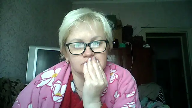 Mayya4321 online show from April 10, 2026, 1:49 pm