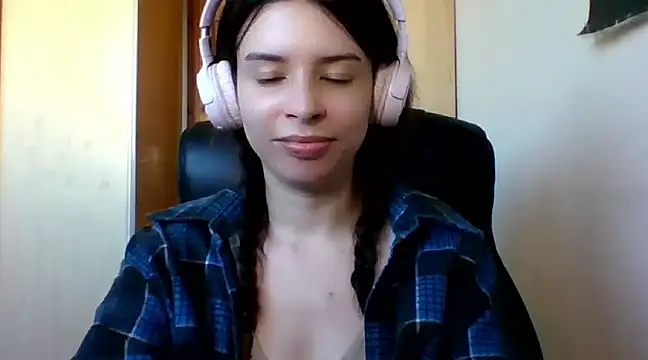 LariceSexy online show from March 19, 2025, 4:13 pm