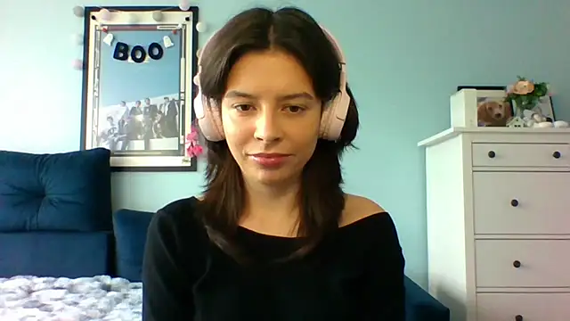 LariceSexy online show from October 6, 2025, 12:13 pm