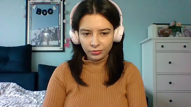 LariceSexy online show from October 28, 2025, 1:14 pm