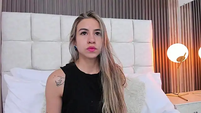 Ariana greenblat online show from April 15, 2026, 5:31 pm