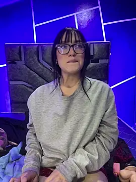 Melody rousse  online show from February 8, 2025, 1:22 am