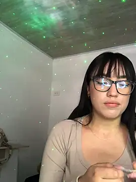 Melody rousse  online show from February 8, 2025, 7:27 pm