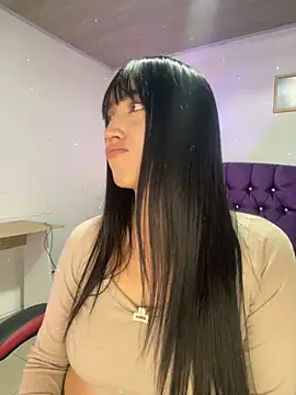 Melody rousse  online show from February 21, 2025, 7:32 pm