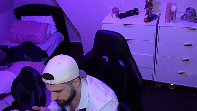 lucas kazimm online show from January 30, 2025, 3:51 pm