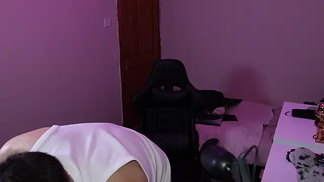 lucas kazimm online show from February 17, 2025, 7:42 pm