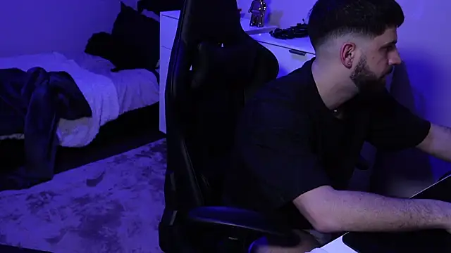 lucas kazimm online show from February 21, 2025, 12:39 pm