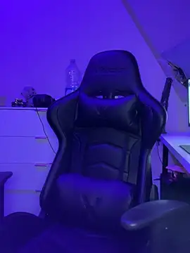 lucas kazimm online show from February 27, 2025, 8:09 pm