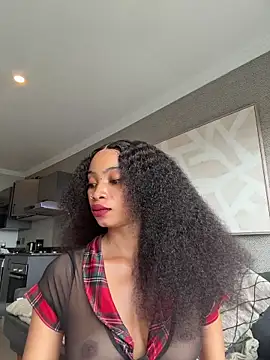 Snapshot of ZinaFreak chatting on October 30, 2025, 2:07 pm ZinaFreak online show from October 30, 2025, 2:07 pm