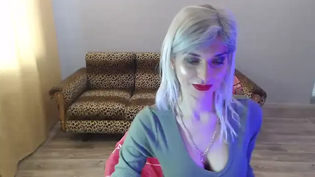 Snapshot of SexyBeatriice chatting on February 2, 2025, 1:19 pm SexyBeatriice online show from February 2, 2025, 1:19 pm