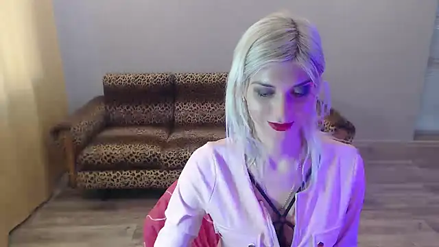 Snapshot of SexyBeatriice chatting on February 14, 2025, 7:07 am SexyBeatriice online show from February 14, 2025, 7:07 am