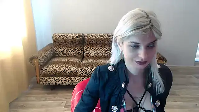 Snapshot of SexyBeatriice chatting on February 20, 2025, 7:23 am SexyBeatriice online show from February 20, 2025, 7:23 am