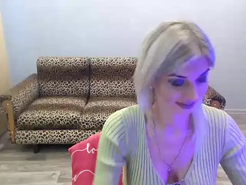 SexyBeatriice online show from October 21, 2025, 6:25 am