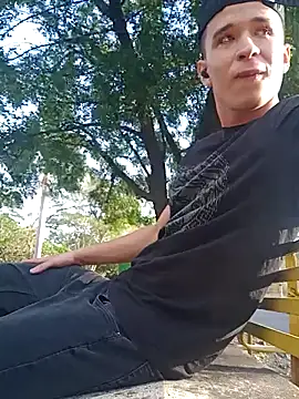 arevalo1124 online show from September 26, 2025, 9:41 pm