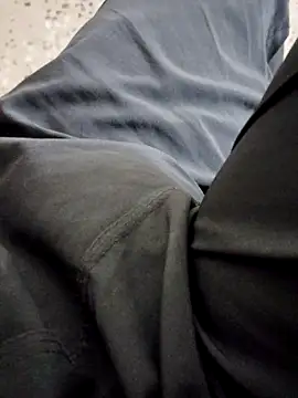 suggest121 online show from March 20, 2025, 3:36 pm