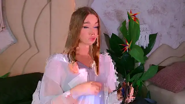 EvansLover online show from October 26, 2025, 8:59 pm