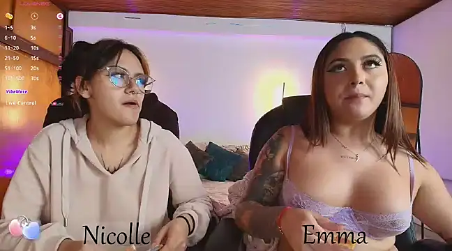  Emma11 online show from March 12, 2025, 1:36 am