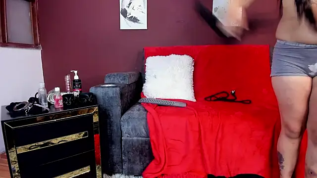 SOPHI WOLFF online show from February 4, 2025, 11:06 pm