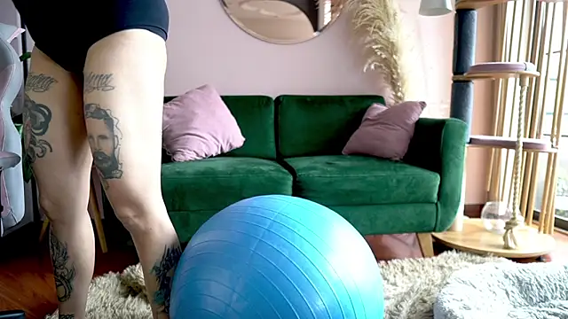 tattoo ninja kittyy online show from February 3, 2026, 6:46 pm