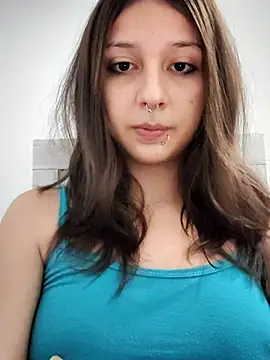 Snapshot of Maiden-Hot chatting on July 6, 2026, 10:23 pm Maiden-Hot online show from July 6, 2026, 10:23 pm