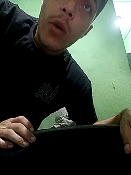 Snapshot of JapeDoBryan chatting on March 3, 2025, 8:00 pm JapeDoBryan online show from March 3, 2025, 8:00 pm