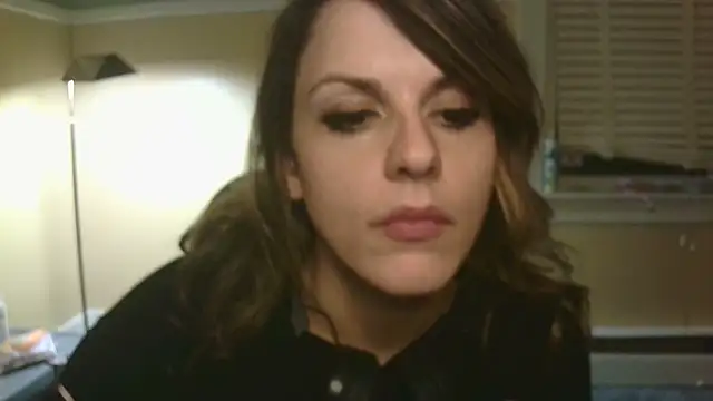 Snapshot of RhyleeRaine chatting on January 29, 2025, 8:40 am RhyleeRaine online show from January 29, 2025, 8:40 am